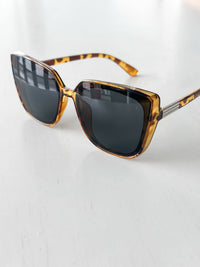 Cleo Cat Eye Sunglasses "Tortoise"