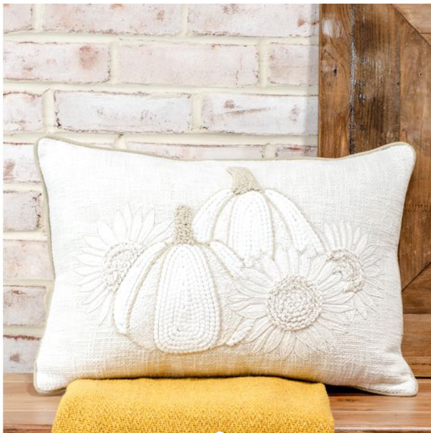 Pumpkin Daisy Pillow