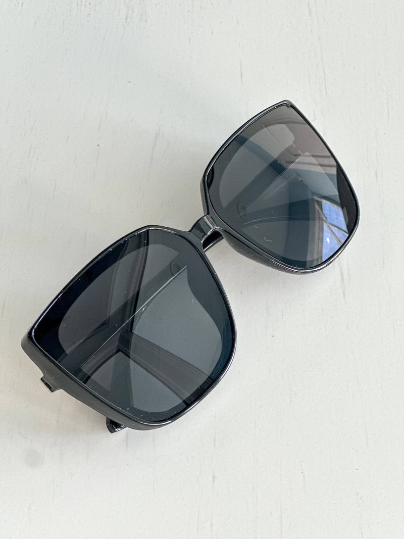 Cleo Cat Eye Sunglasses "Black"