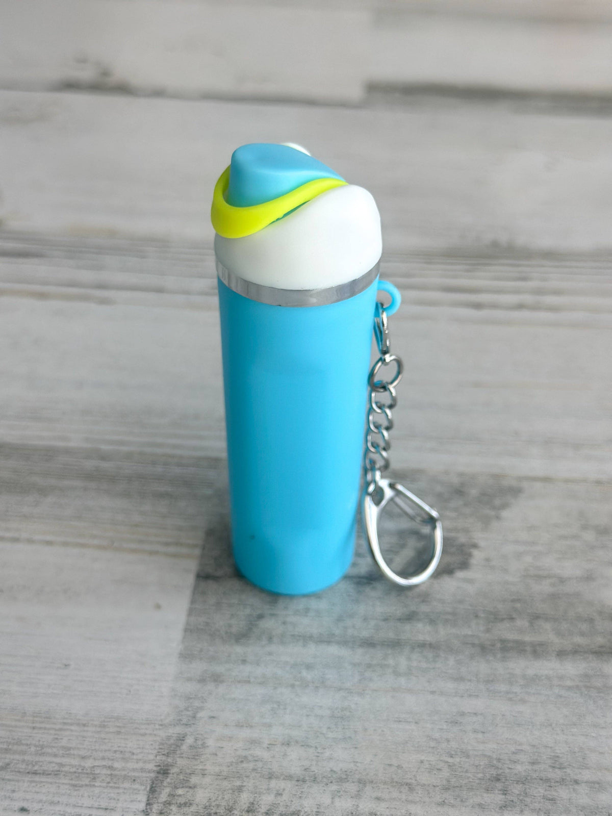 Owal Keychain "Light Blue"