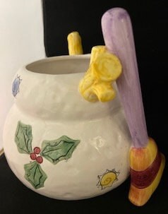Snowman Cookie Jar with Broom by Sue Zipkin (Sweet Shop by Sango)